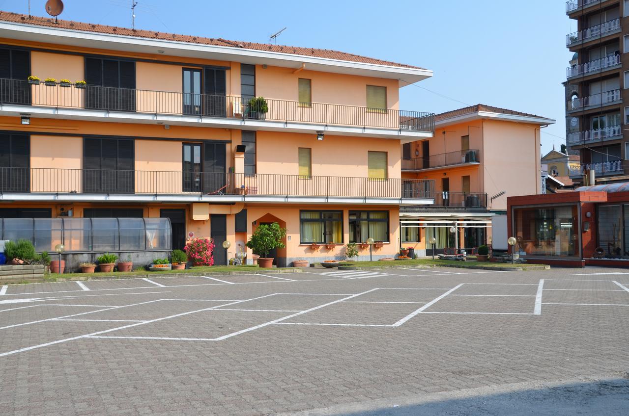 Albergo Roma Gattico Exteriér fotografie